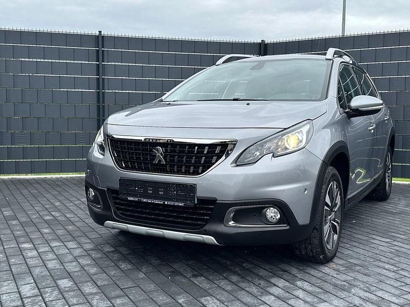 Grau Gebraucht 2017 Peugeot 2008 Allure SUV | 7.990 € (Guter Preis) - Bild 1/4