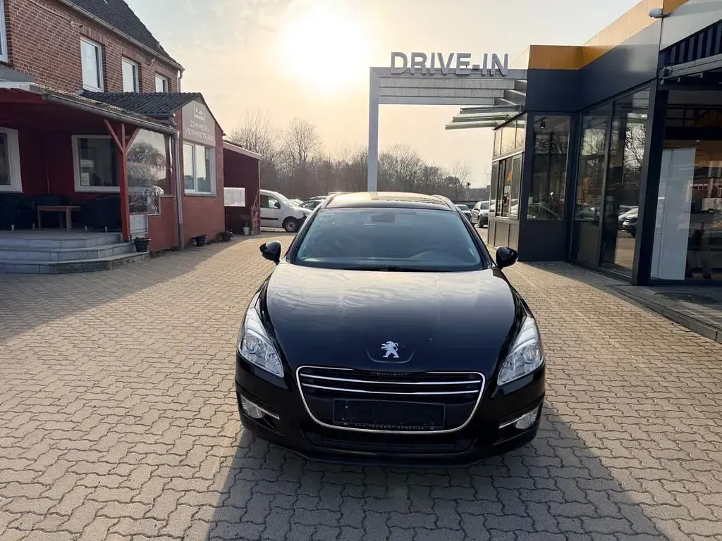 Gebraucht Peugeot 508 SW Active 156 PS (114 kW) 2011 Schwarz Kombi
