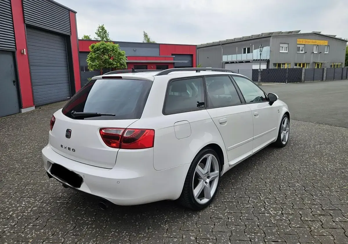 Gebraucht Seat Exeo 211 PS (155 kW) 2011 Weiß Kombi