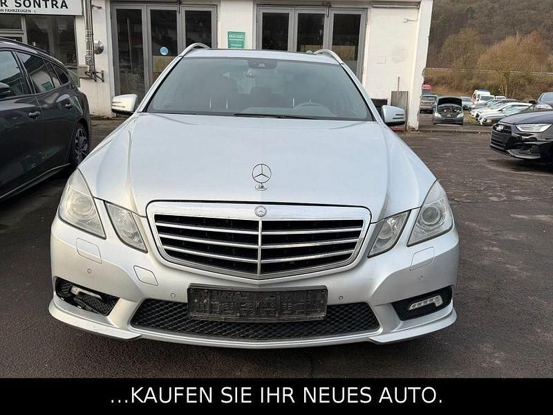 Gebraucht Mercedes E250 AMG line 204 PS (150 kW) 2010 Silber Kombi