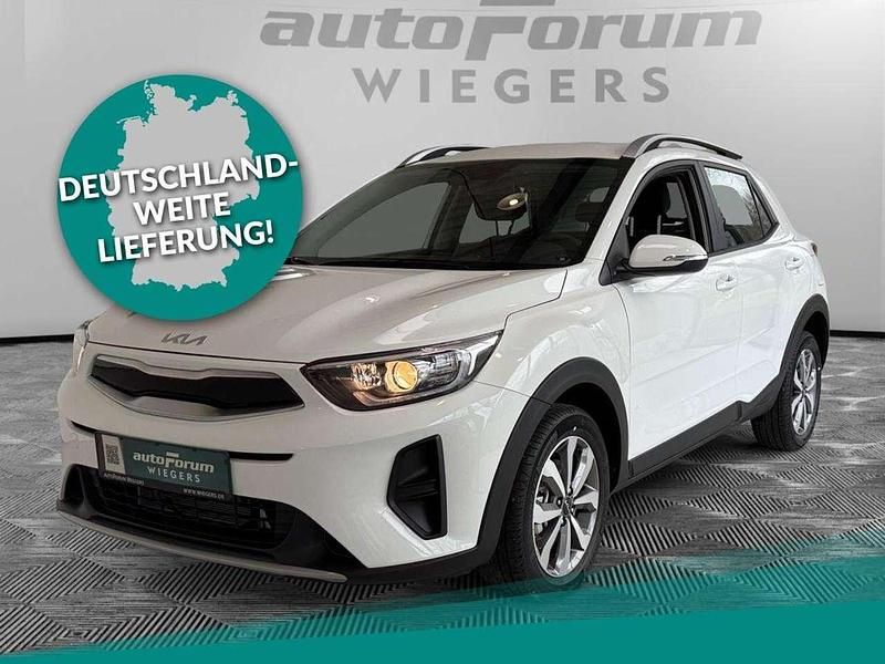 (ud) clear white s Gebraucht 2024 Kia Stonic Vision SUV | 21.870 € (Fairer Preis) - Bild 1/4