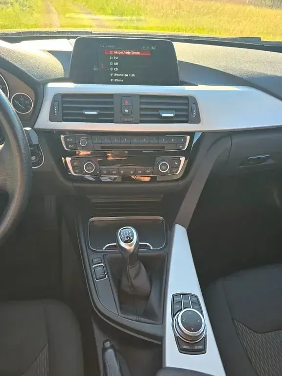 Gebraucht BMW 316 116 PS (85 kW) 2017 Schwarz Kombi
