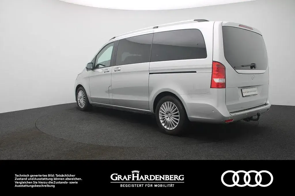 Usata Mercedes V220 163 CV (119 kW) 2015 Argento Monovolume