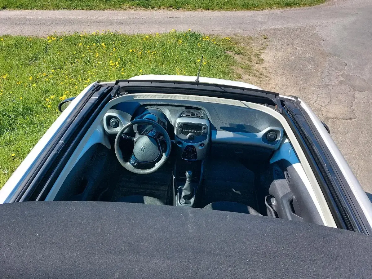 Gebraucht Citroën C1 Feel 82 PS (60 kW) 2015 Weiß Kleinwagen