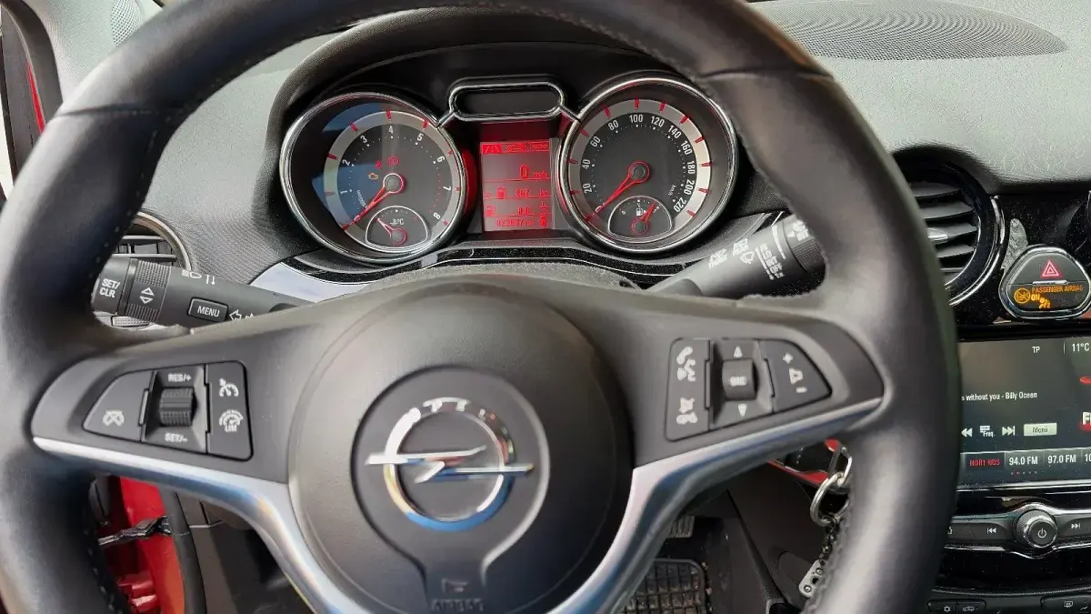 Gebraucht Opel Adam Jam 87 PS (63 kW) 2018 Rot Kleinwagen