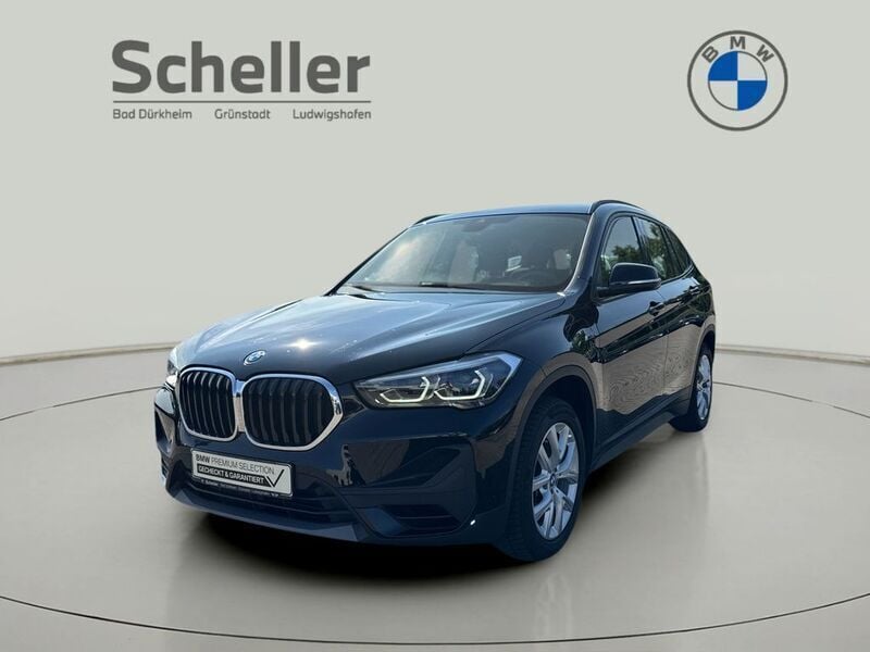 Schwarz uni Gebraucht 2022 BMW X1 Advantage SUV | 23.900 € (Fairer Preis) - Bild 1/4