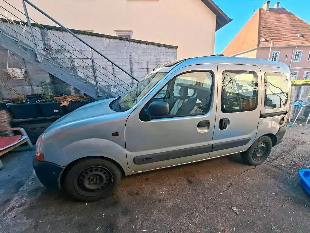 Gebraucht Renault Kangoo 75 PS (55 kW) 2003 Silber Van / Kleinbus