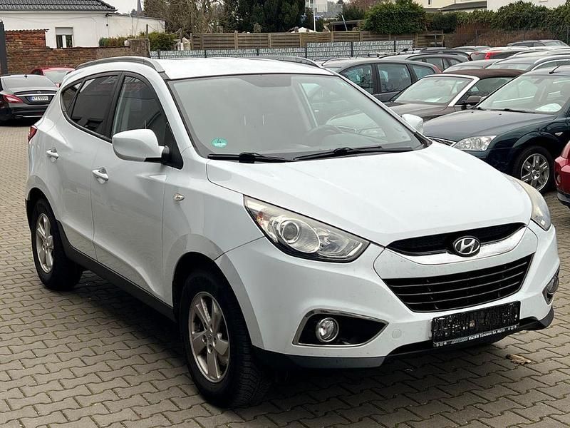 Gebraucht Hyundai ix35 Comfort 163 PS (119 kW) 2010 Weiß SUV
