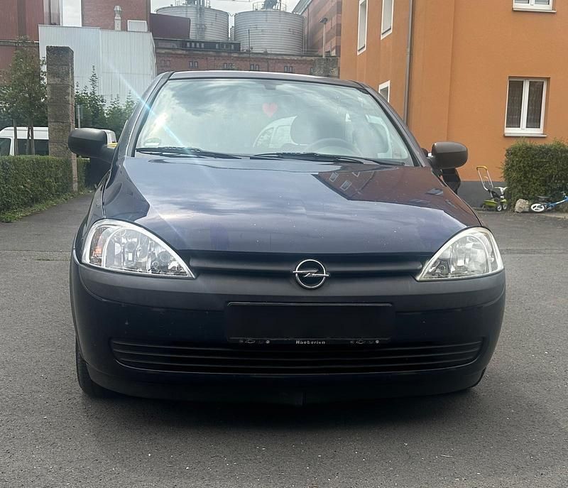 Blau Gebraucht 2001 Opel Corsa Kombi | 650 € (Guter Preis) - Bild 1/4