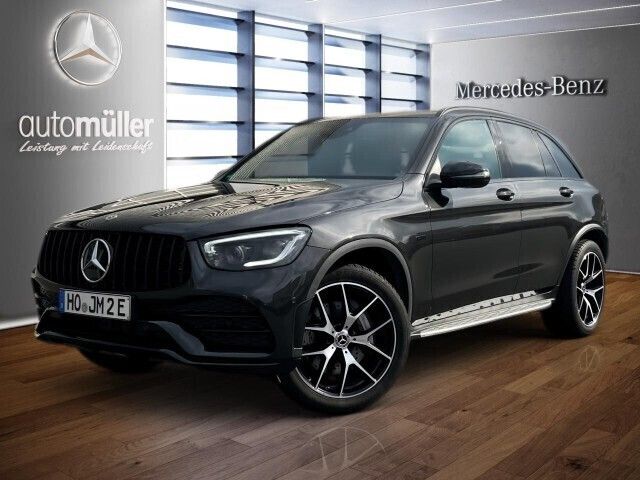 Grau Gebraucht 2020 Mercedes GLC300e SUV | 42.990 € (Teuer) - Bild 1/4