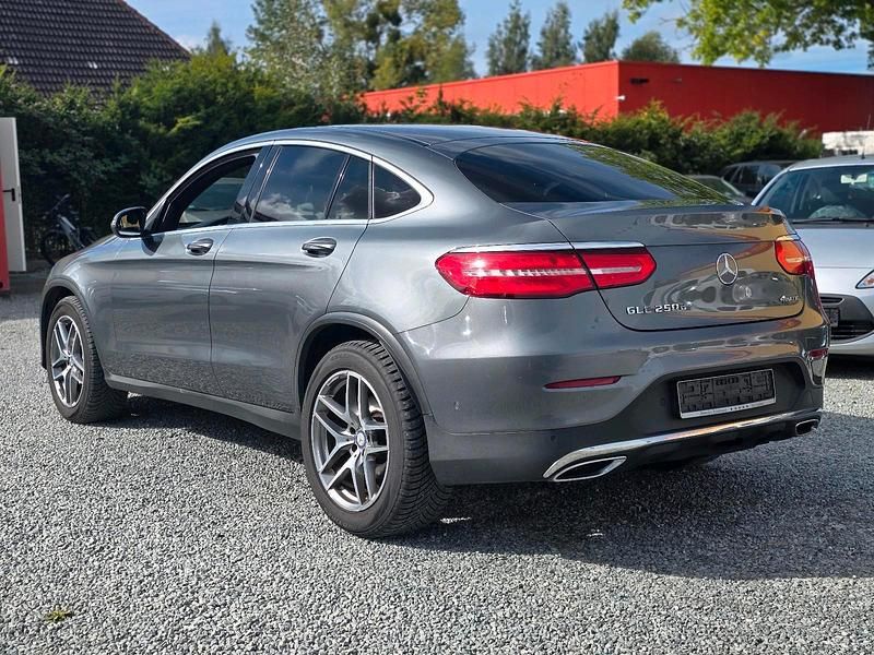 Gebraucht Mercedes GLC250 AMG 204 PS (150 kW) 2016 Grau Coupé