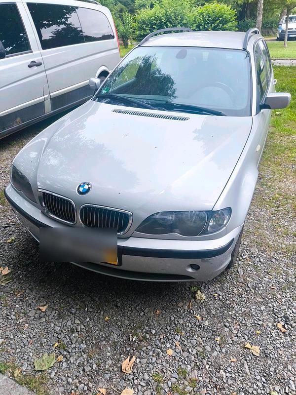Silber Gebraucht 2004 BMW 316 Kombi | 1.150 € (Superpreis) - Bild 1/4