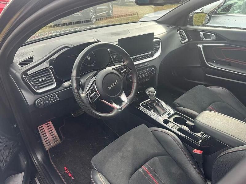 Gebraucht Kia ProCeed Comfort 204 PS (150 kW) 2021 (1k) zilinaschwarz met. Kombi