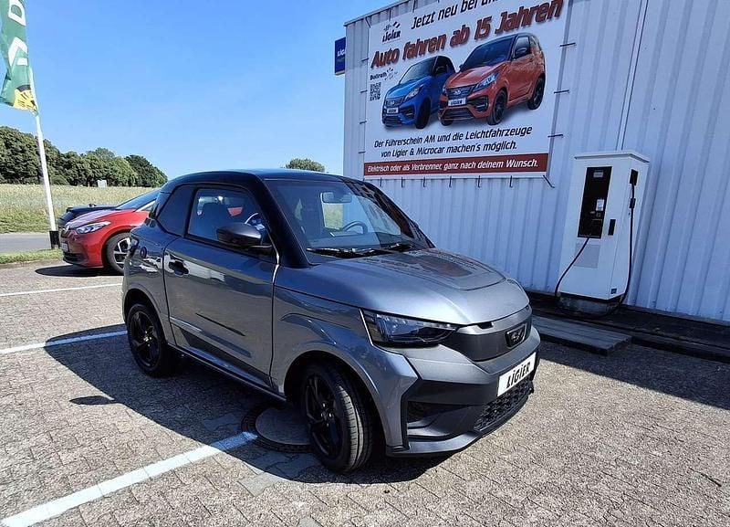 Neu Ligier JS50 2026 Graphit grau Kleinwagen