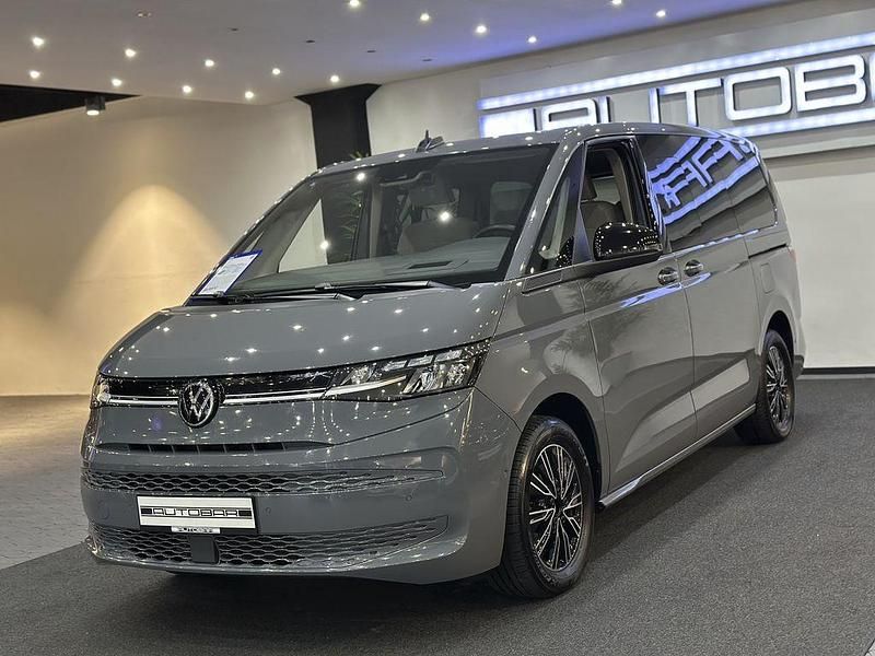 Gebraucht VW Multivan 150 PS (110 kW) 2024 Pure grey Van