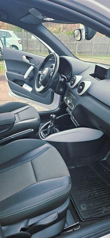 Gebraucht Audi A1 Sportback 95 PS (69 kW) 2017 Weiß Kleinwagen