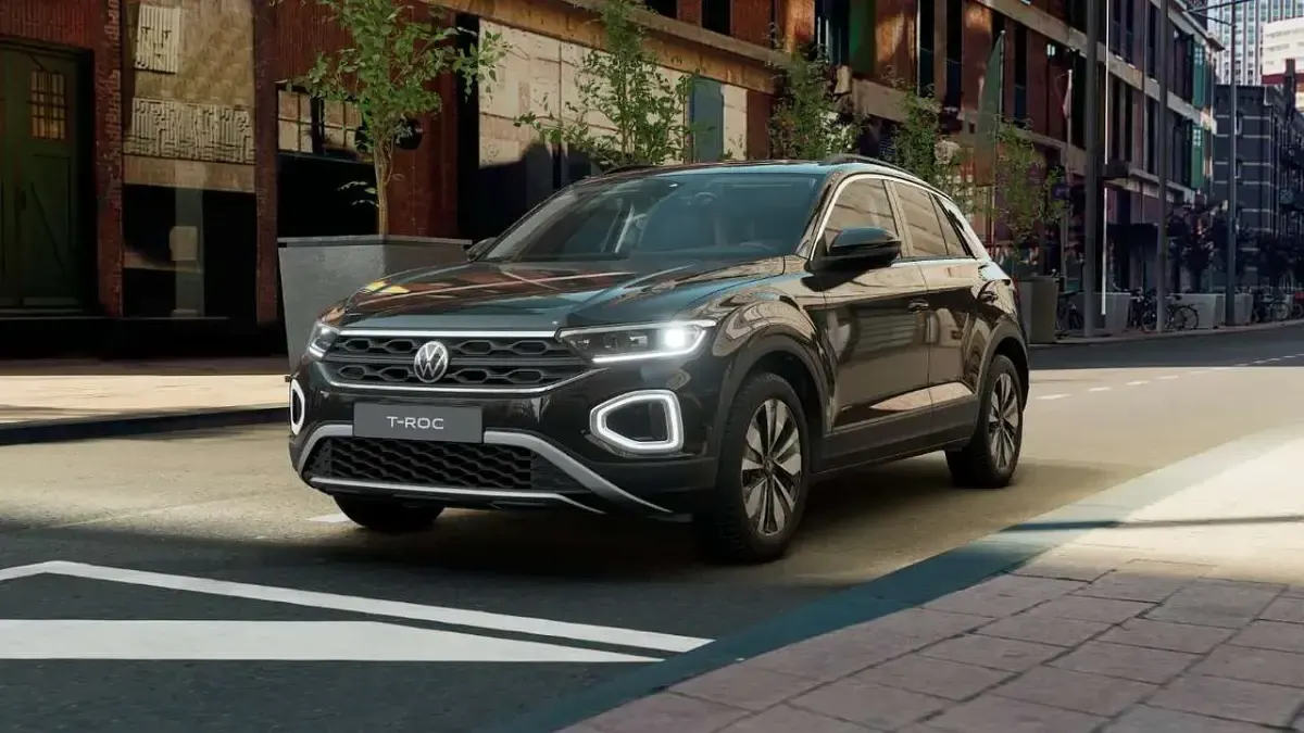 Gebraucht VW T-Roc Goal 150 PS (110 kW) 2025 Deep black perleffekt SUV