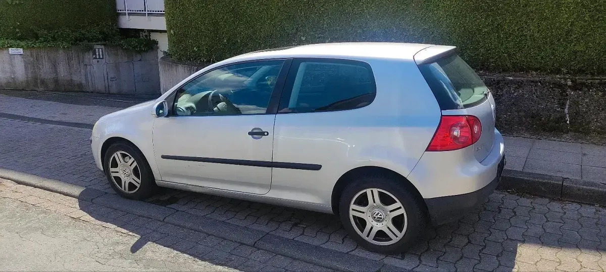 Gebraucht VW Golf V 75 PS (55 kW) 2005 Silber Kleinwagen