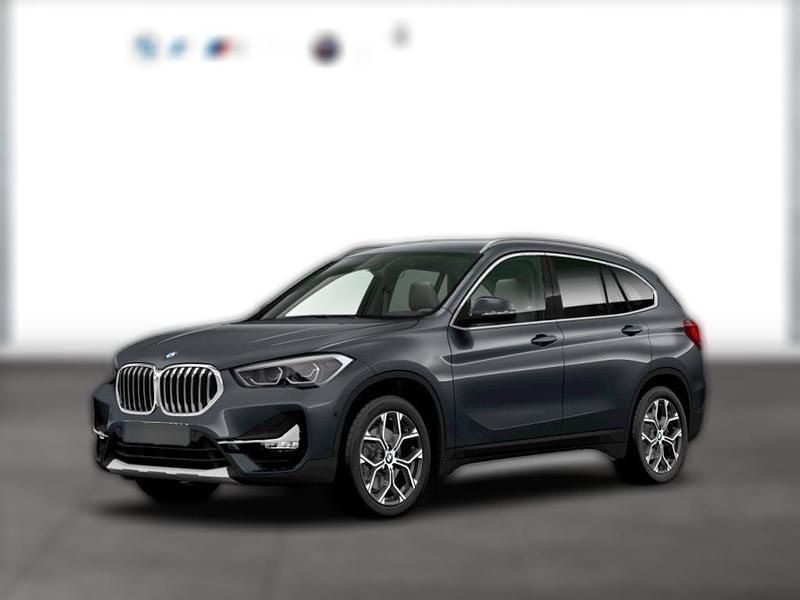 Grau metallic Gebraucht 2022 BMW X1 xLine SUV | 32.260 € (Etwas zu teuer) - Bild 1/4