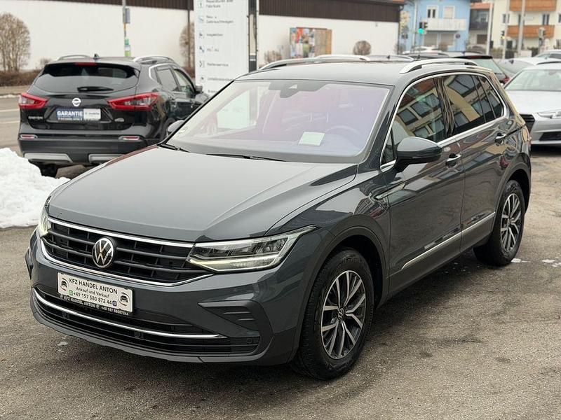 Gebraucht VW Tiguan R 150 PS (110 kW) 2023 Grau SUV