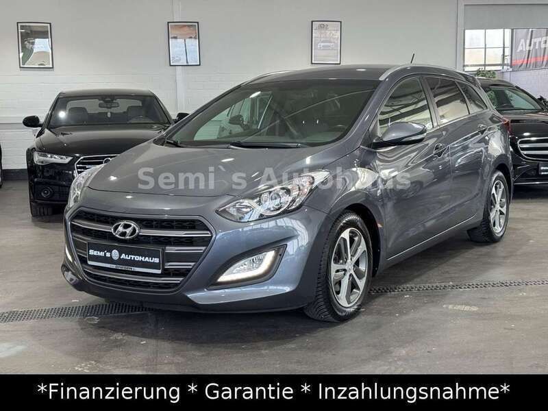 Micron grey / met Gebraucht 2016 Hyundai i30 Passion Kombi | 9.850 € (Fairer Preis) - Bild 1/4