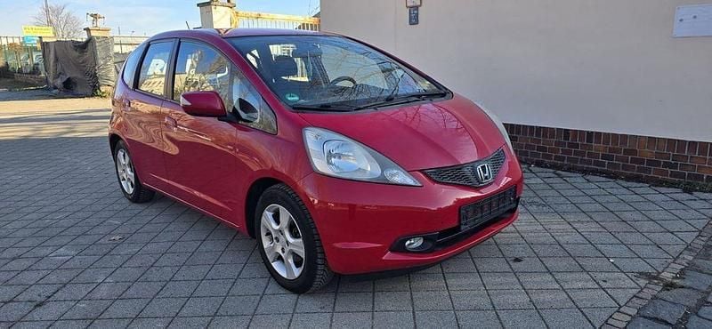 Gebraucht Honda Jazz Elegance 99 PS (72 kW) 2010 Rot Kleinwagen