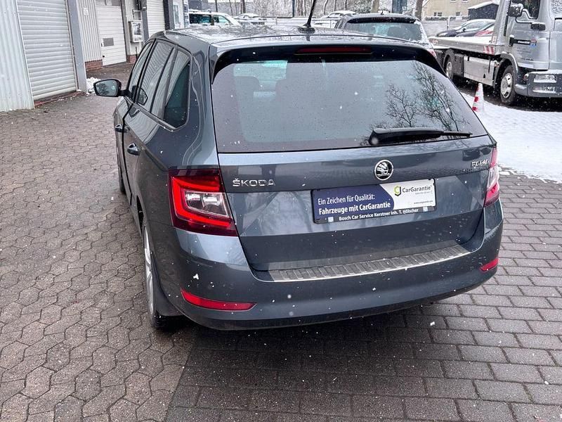 Gebraucht Skoda Fabia Soleil 95 PS (69 kW) 2019 Grau Kombi