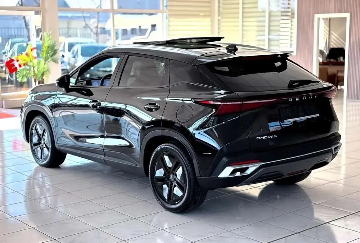 Gebraucht Omoda 5 147 PS (108 kW) 2024 Schwarz SUV