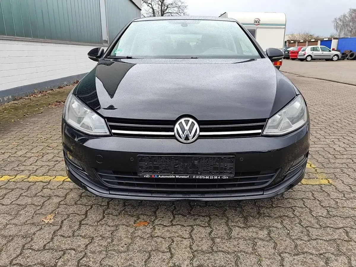 Gebraucht VW Golf VII Comfortline 86 PS (63 kW) 2014 Schwarz Limousine