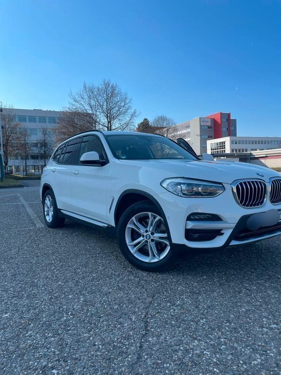 Weiß Gebraucht 2020 BMW X3 Advantage SUV | 25.000 € (Fairer Preis) - Bild 1/4
