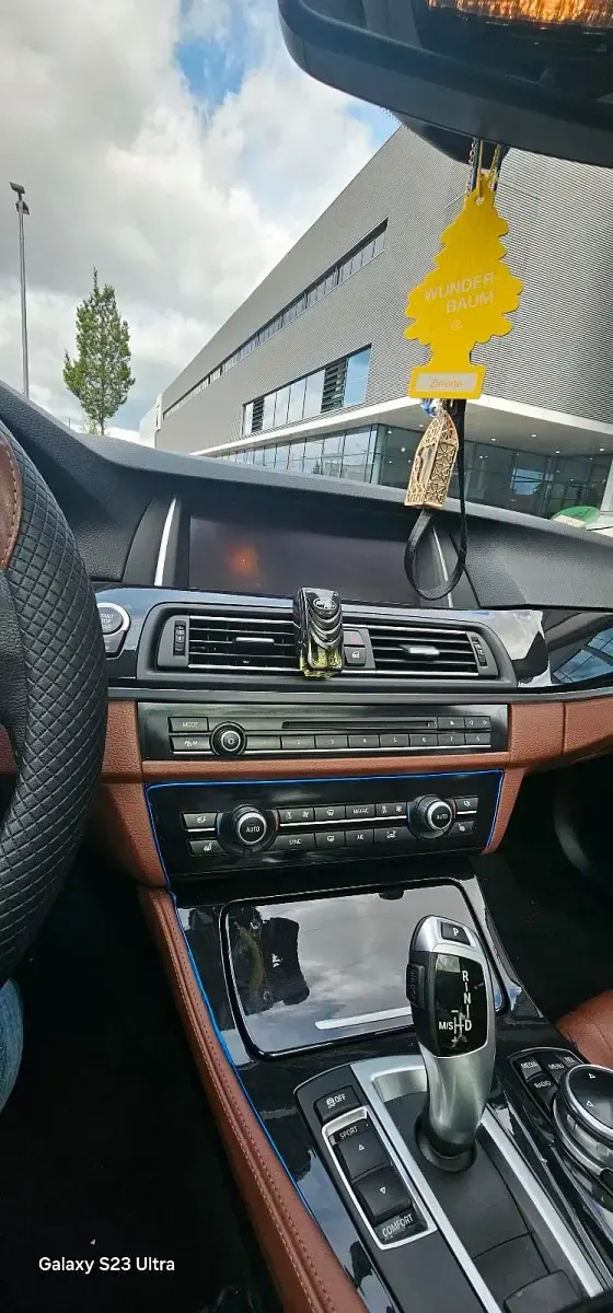 Gebraucht BMW 520 184 PS (135 kW) 2014 Schwarz Kombi