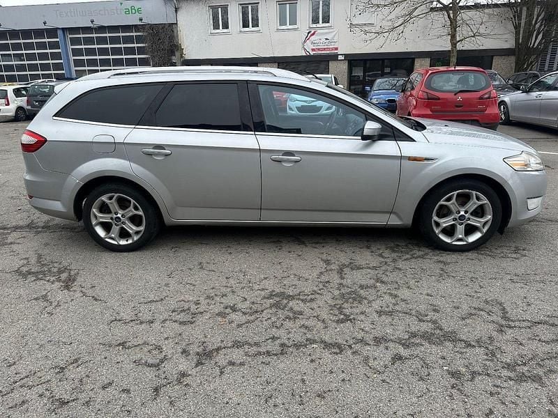 Gebraucht Ford Mondeo Titanium 140 PS (102 kW) 2008 Silber Kombi