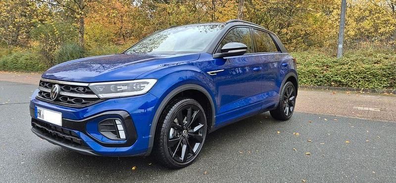 Blau Gebraucht 2024 VW T-Roc Style SUV | 30.500 € (Fairer Preis) - Bild 1/4