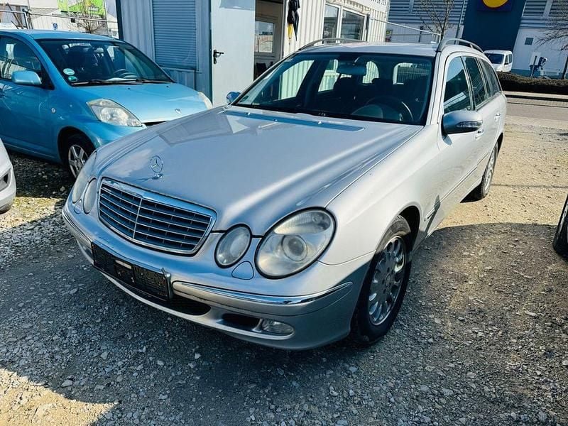 Gebraucht Mercedes E270 177 PS (130 kW) 2003 Silber Kombi