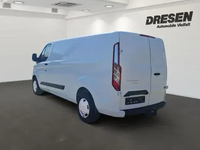 Gebraucht Ford 300 Trend 131 PS (96 kW) 2022 Weiss Limousine