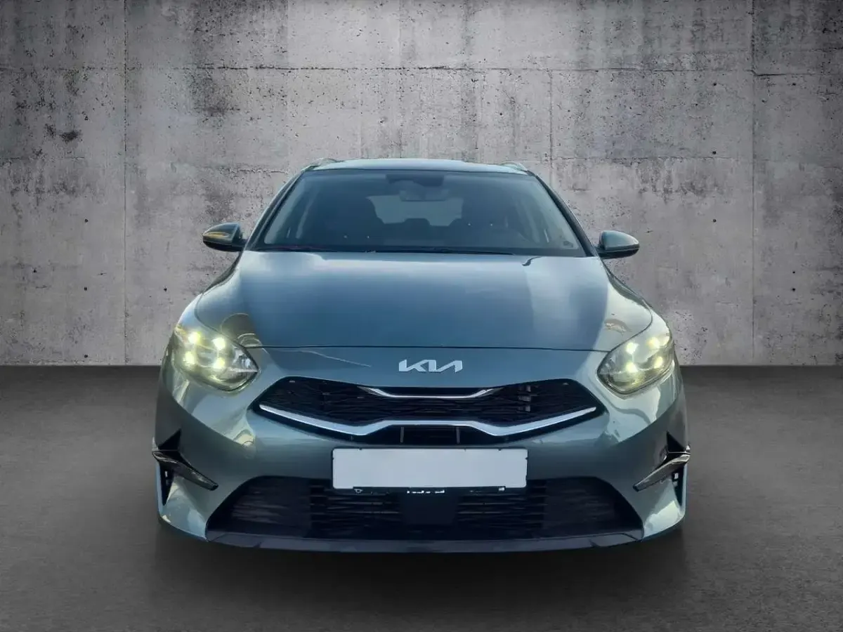 Neu Kia Ceed Sportswagon Vision 140 PS (102 kW) 2026 Yucca steel gray m Kombi
