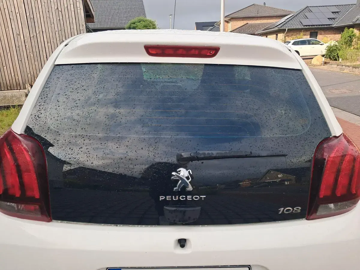 Gebraucht Peugeot 108 72 PS (52 kW) 2019 Weiß Kleinwagen