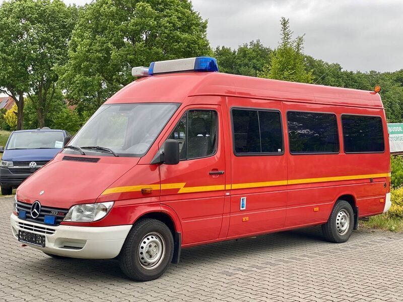 Rot Gebraucht 2000 Mercedes Sprinter Van | 14.500 € - Bild 1/4