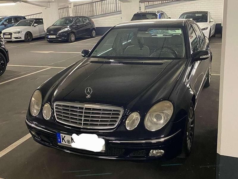Gebraucht Mercedes E500 Elegance 306 PS (225 kW) 2004 Limousine