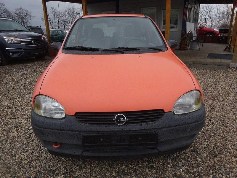 Gebraucht Opel Corsa 54 PS (39 kW) 1998 Orange Kleinwagen