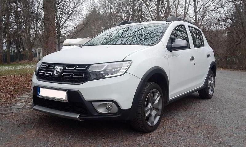 Gebraucht Dacia Sandero Stepway 73 PS (53 kW) 2019 Weiß Limousine
