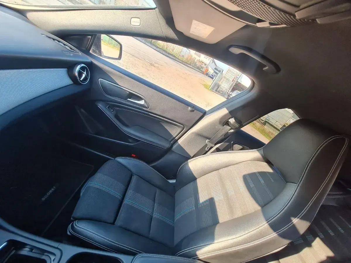 Gebraucht Mercedes CLA220 177 PS (130 kW) 2016 Schwarz Limousine