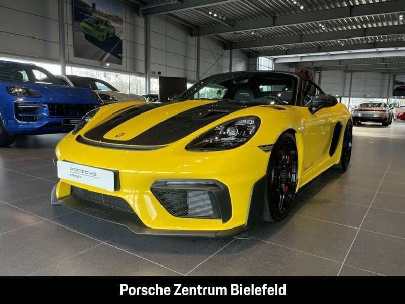 Racinggelb Gebraucht 2024 Porsche 718 Spyder Cabrio | 163.800 € (Fairer Preis) - Bild 1/4