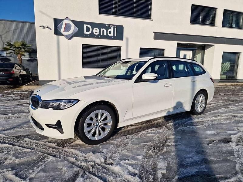 Gebraucht BMW 320 190 PS (139 kW) 2021 Alpinweiss iii Kombi
