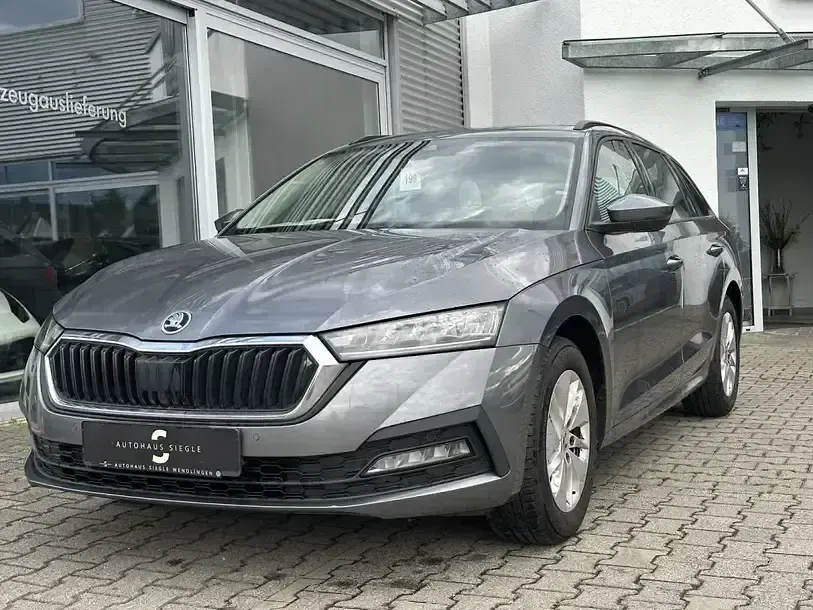 Gebraucht Skoda Octavia Ambition 150 PS (110 kW) 2022 Grau Kombi