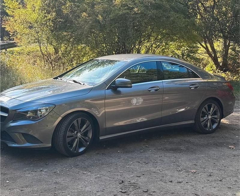 Gebraucht Mercedes CLA180 122 PS (89 kW) 2015 Andere farben Limousine