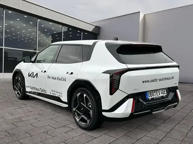 Gebraucht Kia EV4 GT-Line 150 kW (204 PS) 2025 Deluxeweißmetallic Limousine
