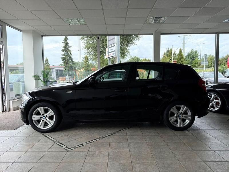 Gebraucht BMW 118 Advantage 143 PS (105 kW) 2010 Schwarz Kleinwagen