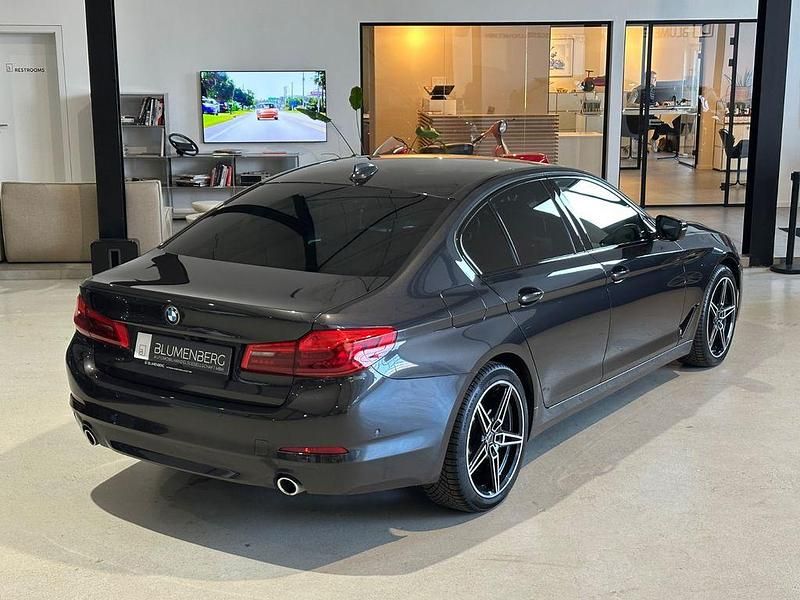 Gebraucht BMW 520 Performance 190 PS (139 kW) 2019 Grau Limousine