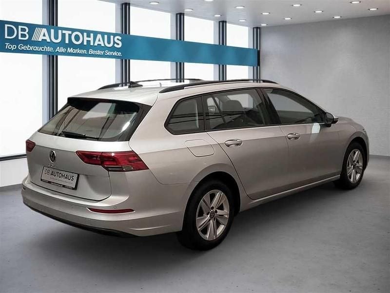 Gebraucht VW Golf VIII Life 116 PS (85 kW) 2023 Silber Kombi